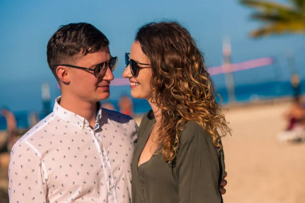 Engaged couple in the Caribbean