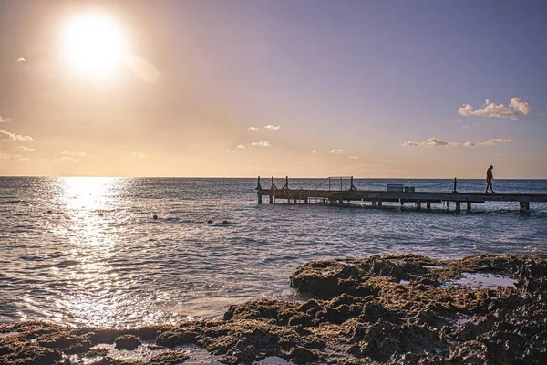 Sunrise on a pier in the sea In Bayahibe 2 — Stock Photo, Image