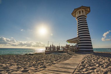 Bayhaibe yakınlarındaki Dominicus sahili, deniz feneri 10 'lu.