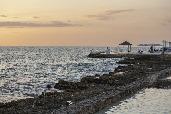 Zonsondergang boven de zee in de kariboe 12 — Stockfoto