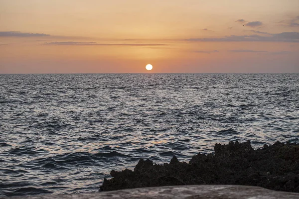 Puesta de sol sobre el mar en el Caribe 8 — Foto de Stock