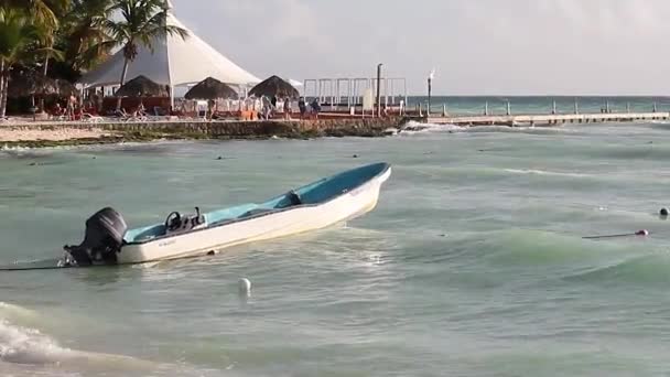 Bayahibe República Dominicana Enero 2020 Barco Horizonte Mar Caribe Atardecer — Vídeos de Stock