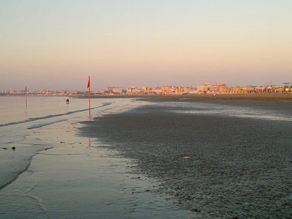 Alba Paesaggio Della Spiaggia Sottomarina Nel Nord Italia — Foto Stock