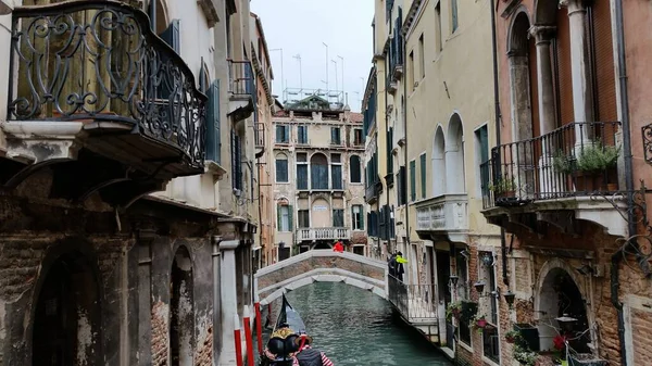 Venice Olaszország 2019 Március Kis Csatorna Épületekkel Velencében — Stock Fotó