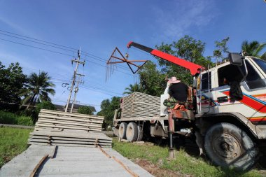 Alt denetimleri beton döşeme taşıma için vinç kaldırma