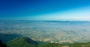 Panoramik dağ bakış açısı Kew Mae Pan sahne Doi Inthanon Milli Park, Chiang Mai, Tayland