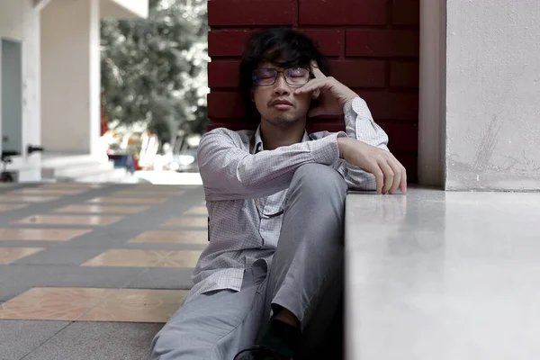 Sorglig Och Ångest Ung Asiatisk Man Som Lider Svår Depression — Stockfoto