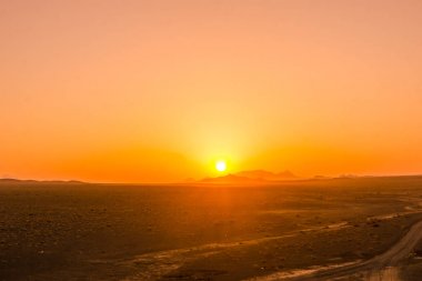 İran çöl turuncu gündoğumu