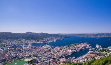 Cityscape bryggen üzerinden panoramik görünüm