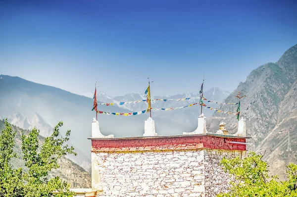 Tradiční tibetská dům v Suopo - s '-čchuan — Stock fotografie