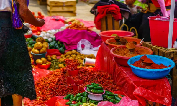Chiles en el mercado maya en México — Foto de Stock