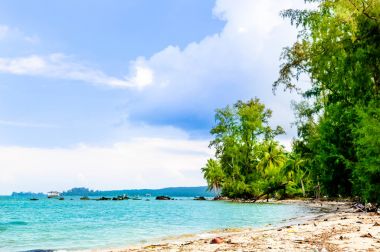 Phu Quoc Adası Vietnam tarafından cennet sahil şeridi üzerinde göster