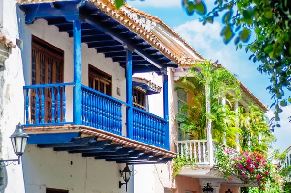 Colonial building in Cartagena - Colombia — Stock Photo, Image