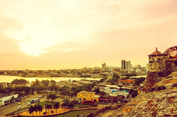 Coucher de soleil depuis la forteresse de Carthagène en Colombie — Photo