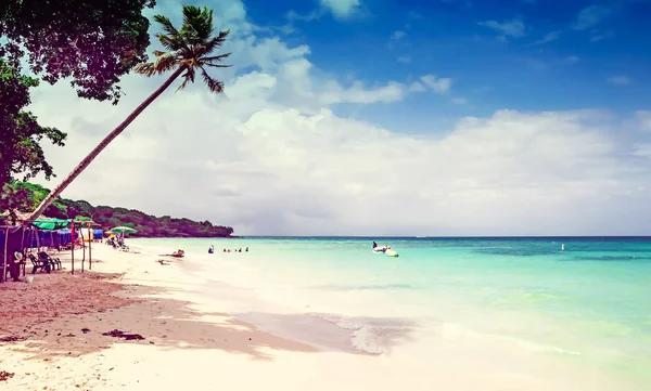 Paradise Playa Blanca beach of Baru island by Cartagena in Colombia — Stock Photo, Image