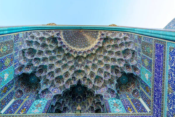 Ornamente der Moschee in iran — Stockfoto