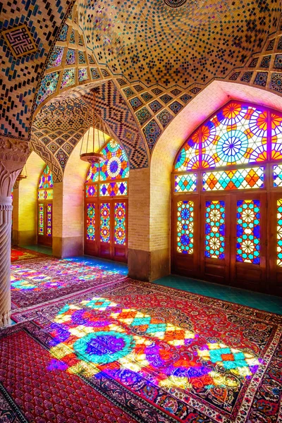 Moschea di Nasir al-Mulk a Shiraz, Iran — Foto Stock