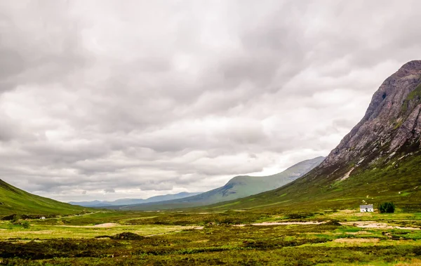 İskoçya'da Glencore vadi tarafından dramatik peyzaj