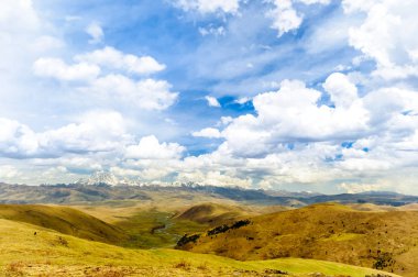 Tagong otlak ve Yala dağ Çin
