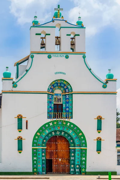 Igreja de San Juan Chamula por San Cristobal de las Casas No México — Fotografia de Stock