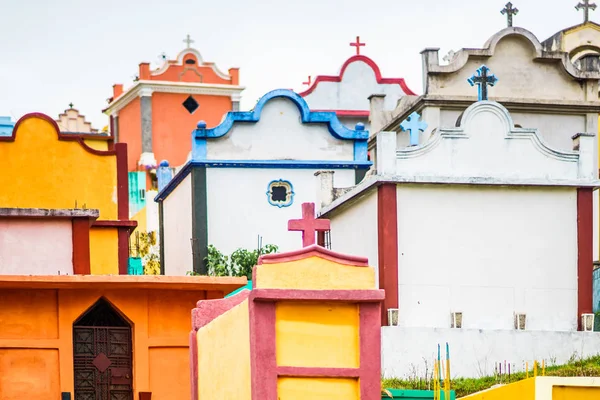 Cimetière maya coloré par Chichicastenango au Guatemala — Photo