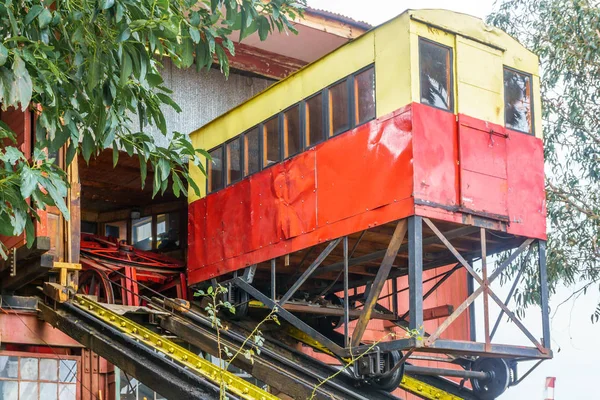 Tarihsel füniküler Cerro Artilleria ayında Valparaiso - Şili