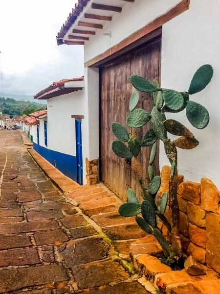 Colonial buidlings in the streets of Barichara - Colombia — Stock Photo, Image