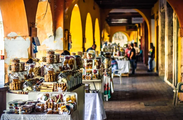 Sweet market by Portal de Los Dulces in Cartagena - Colombia — 图库照片