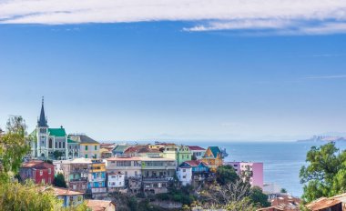 Cityscape renkli şehir Valparaiso, Şili