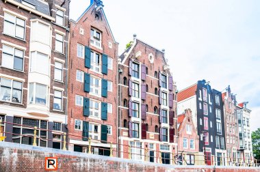 Tipik tuğla binalar de Amsterdam - Hollanda
