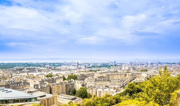Stadtbild von edinburgh - der Hauptstadt Schottlands — Stockfoto