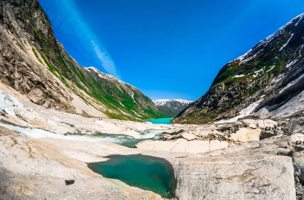 Landschap door Nigardsbreen gletsjer in Noorwegen — Stockfoto