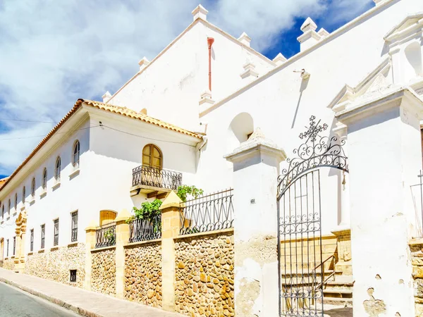 Edificios coloniales en el casco antiguo de Sucre - Bolivia — Foto de Stock