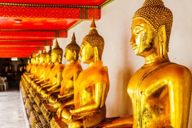 Altın Buddha Tapınağı Wat Pho Bangkok tarafından Heykel Sergisi