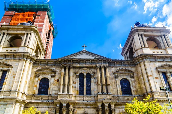 Metropolitan Cathedral ligger på torget Plaza Murillo i La — Stockfoto