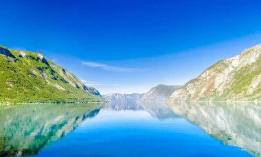 Norveç 'te güzel Sognefjord bahar manzara