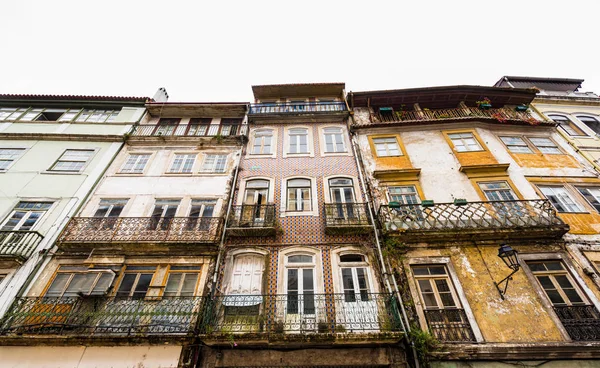 ポルトガルのコインブラに古い家 — ストック写真