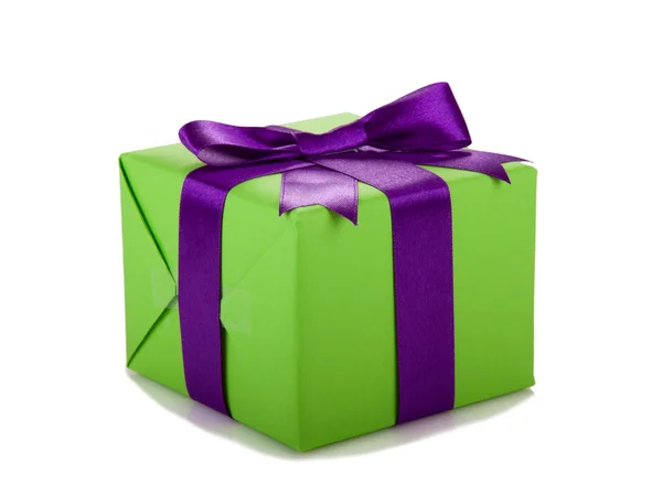 Caja de regalo verde —  Fotos de Stock