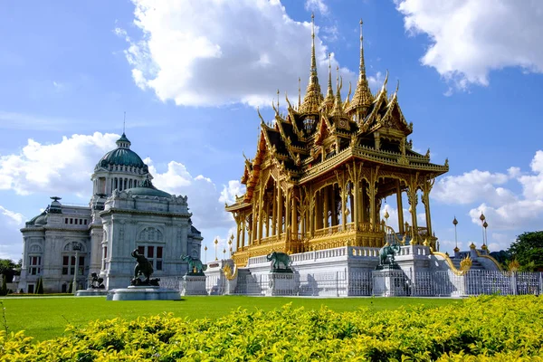 Ananta Samakhom Palace Bangkok ve Sala Tay kültür