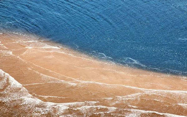 Вид з повітря на тропічний пляж — стокове фото