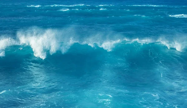 大强大海洋波背景 — 图库照片