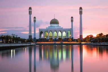 Tayland güneyinde Camii 