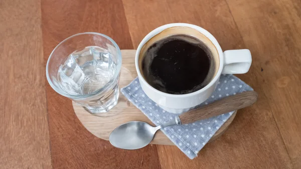 Tazza di espresso sul tavolo — Foto Stock