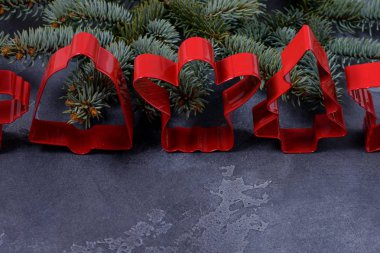 Zencefilli kurabiye için kırmızı çerez kesiciler