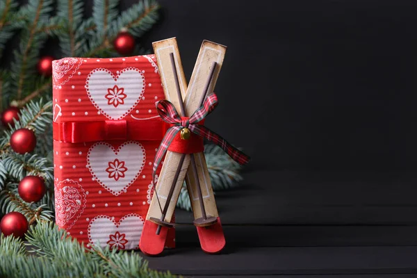 New Year gift box with decoration — Stock Photo, Image