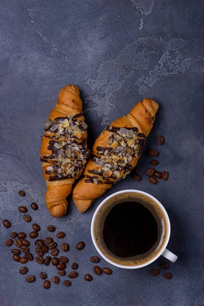 Dois croissant e café — Fotografia de Stock