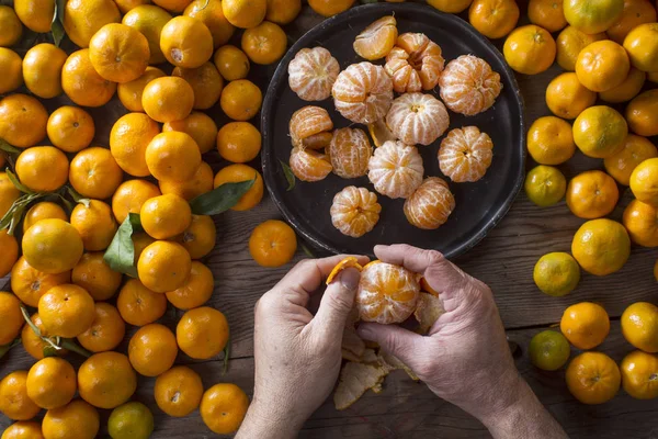 Small peeled mandarin — Stock Photo, Image