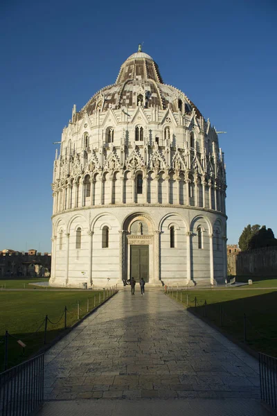 Baptisterio Pisa Plaza de los Milagros —  Fotos de Stock