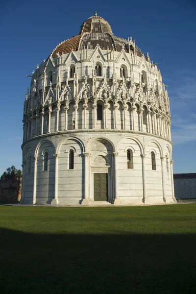 Vaftizhane Pisa Meydanı mucizeler — Stok fotoğraf