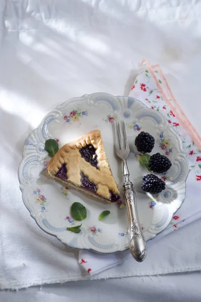 Tårta med blackberry jam — Stockfoto